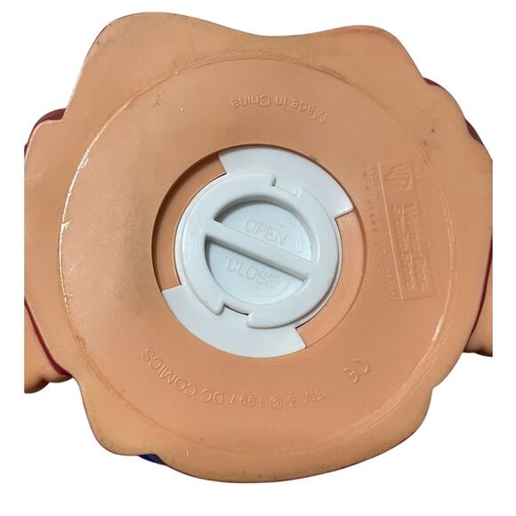 Vtg DC Comics Superman Animated Series Chains Warner Store Coin Bank Bust w/ Cap - Picture 6 of 6